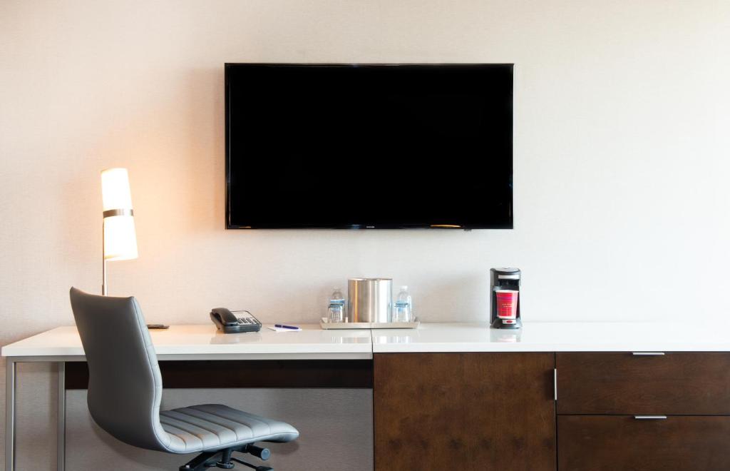 Room image 2