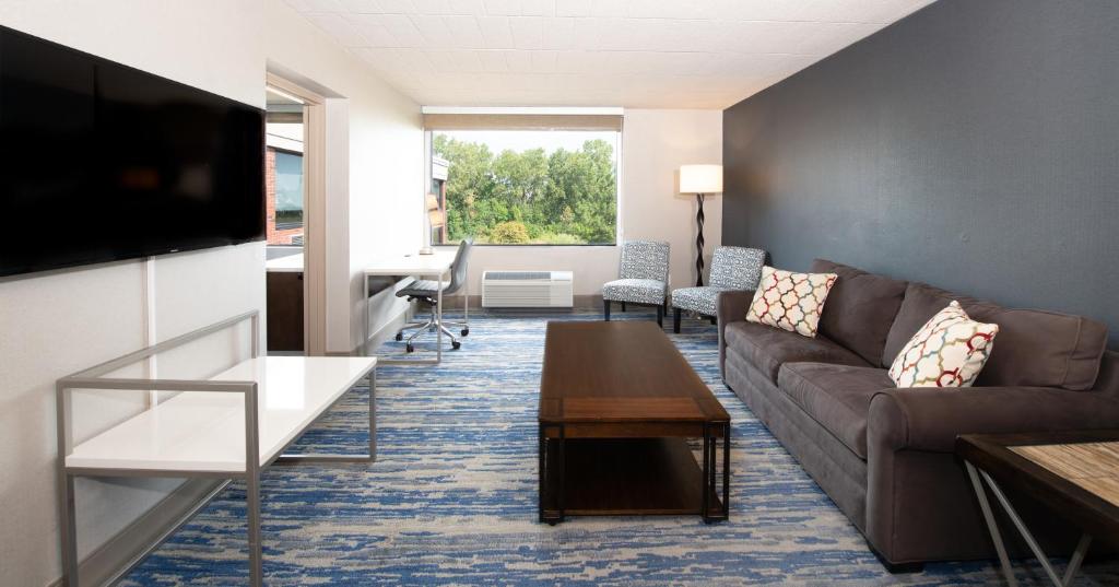 Room image 6
